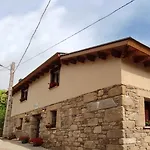 Vivienda De Uso Turistico Castanos Ferienhaus San Roman de Sanabria