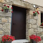 Vivienda De Uso Turistico Castanos Ferienhaus *