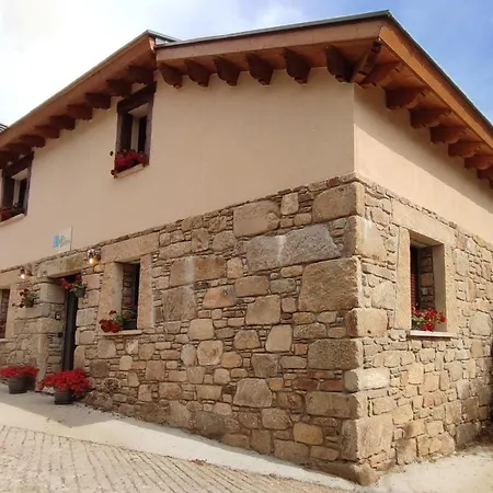 Ferienhaus Vivienda De Uso Turistico Castanos San Roman de Sanabria