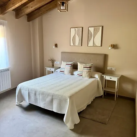 Vivienda De Uso Turistico Castanos 度假居 *