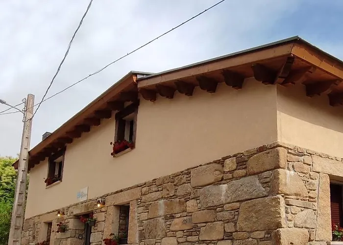 Vivienda De Uso Turistico Castanos 펜션 San Roman de Sanabria