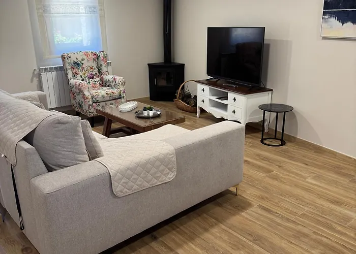 Vivienda De Uso Turistico Castanos * San Roman de Sanabria